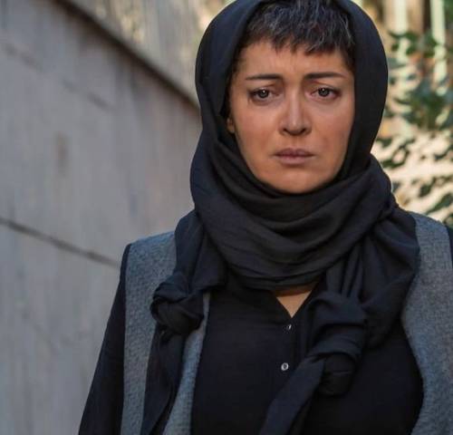 نیکی کریمی با تیپ جنجالی در خیابان نیویورک آمریکا (+عکس)