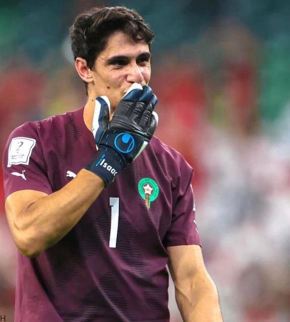 یاسین بونو کیست؟ | با ستاره مراکشی جام جهانی قطر بیشتر آشنا بشوید (+عکس و بیوگرافی)