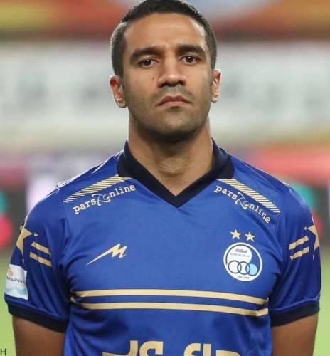 بیوگرافی مسعود ریگی بازیکن تیم استقلال (+عکس شخصی٬همسر و مصاحبه)