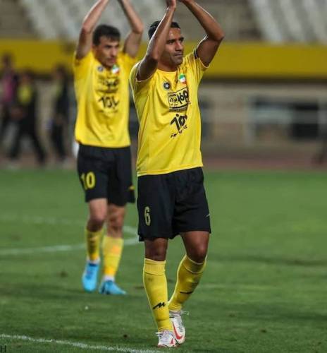 بیوگرافی مسعود ریگی بازیکن تیم استقلال (+عکس شخصی٬همسر و مصاحبه)